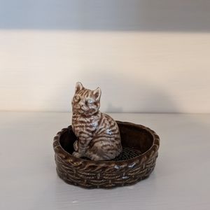 Wade Red Rose Tea Figure - Cat in basket